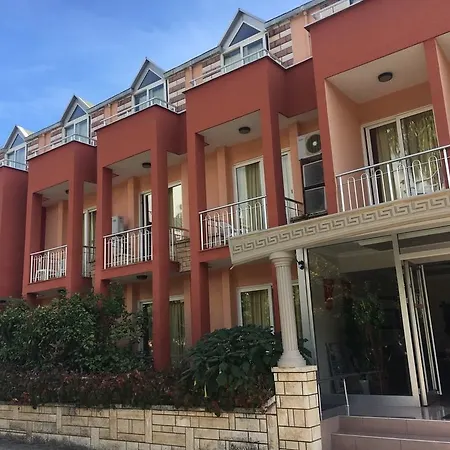 Paradise Hotel 3*